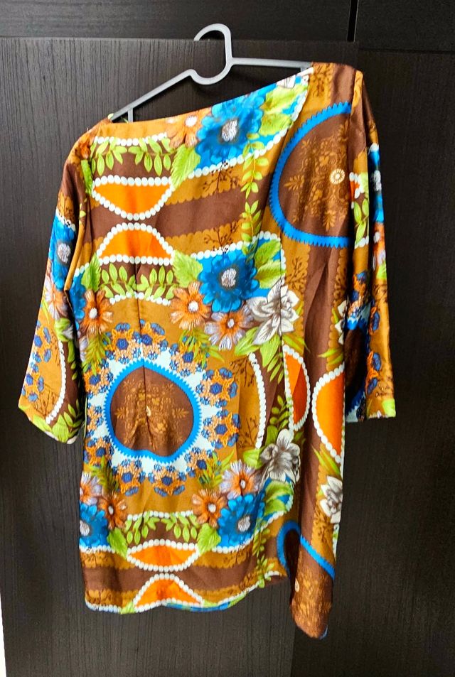 Vestido verde de raso