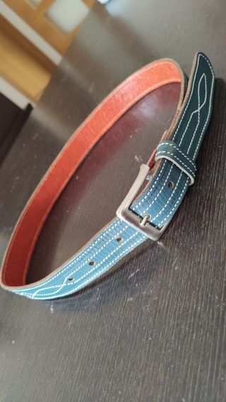 Cinturón de piel