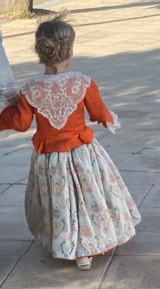 Traje regional niña