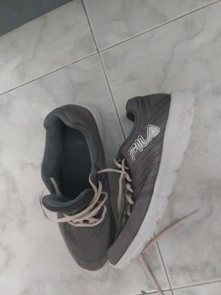 Zapatillas Fila - Talla 39/40