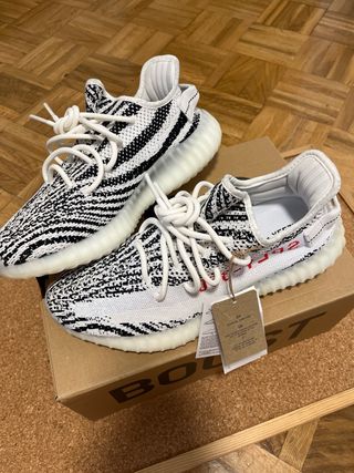 Yeezy 350 V2 Zebra