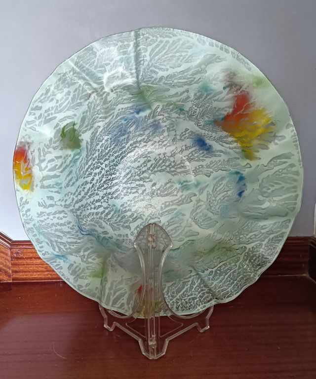 Piastra in vetro decorativa e funzionale