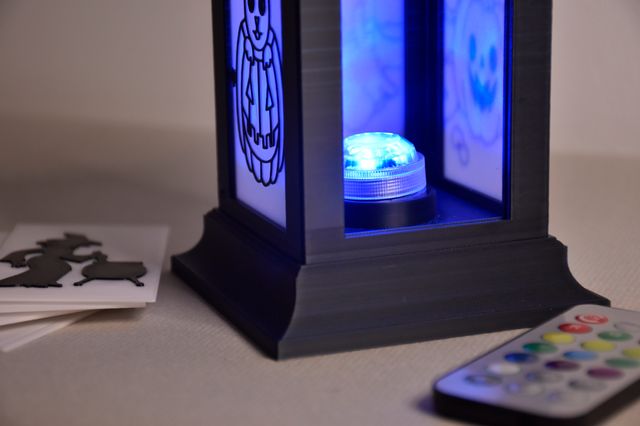 Lanterna modular para decoração de halloween