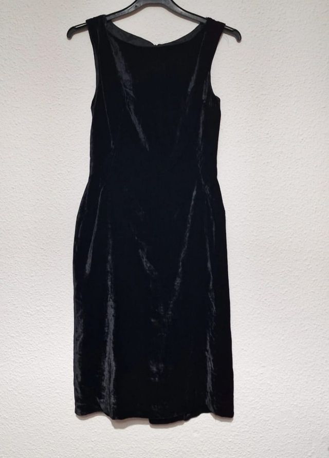 Vestido negro terciopelo Zara
