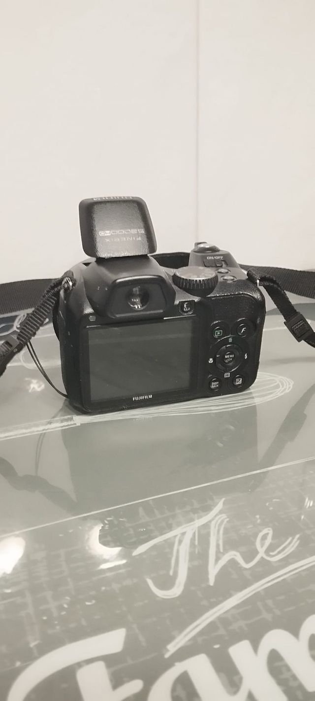 Camara finepix s2000hd