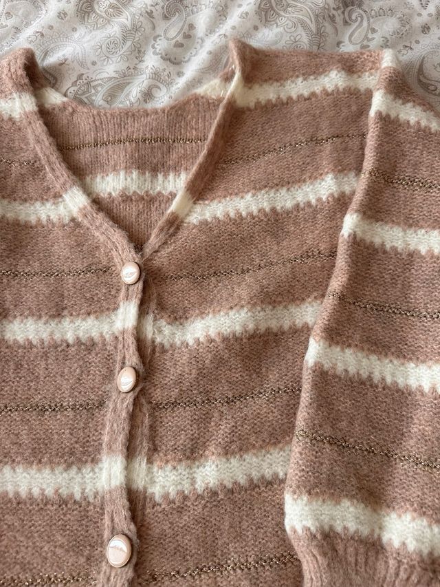 Cardigan nuevo. Sin usar.