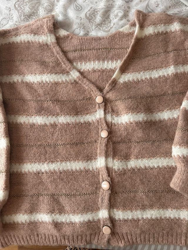 Cardigan nuevo. Sin usar.