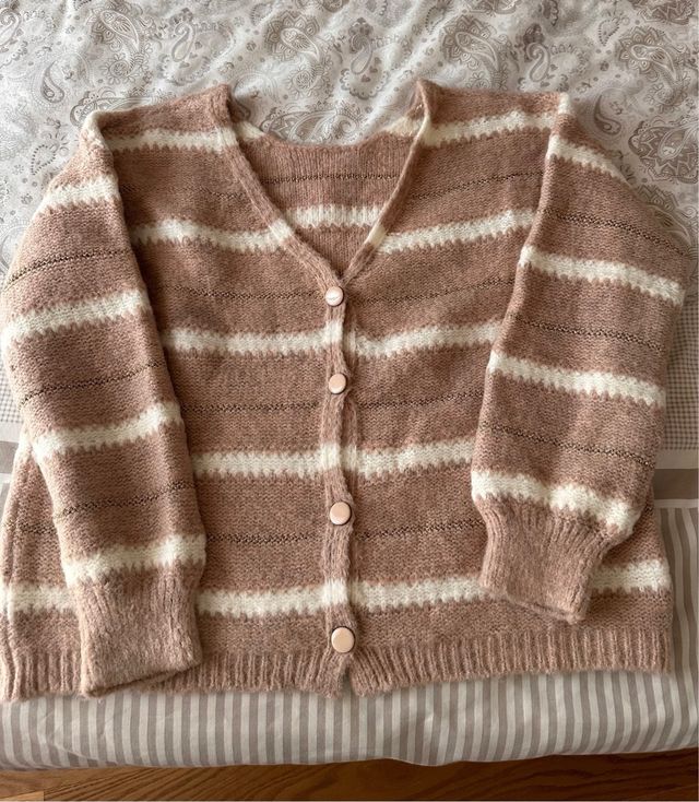 Cardigan nuevo. Sin usar.