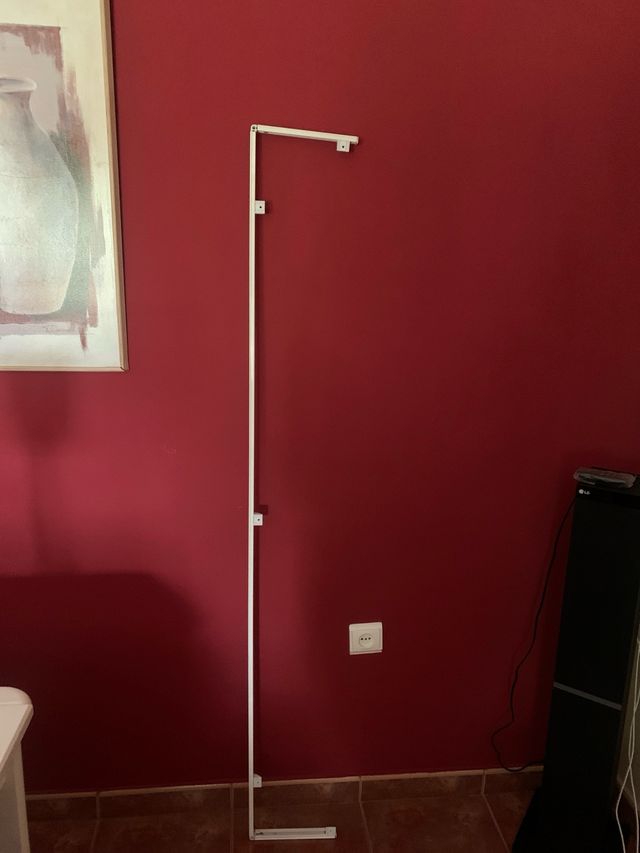 Barra con velcro para cortina