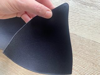 Due imbottiture reggiseno