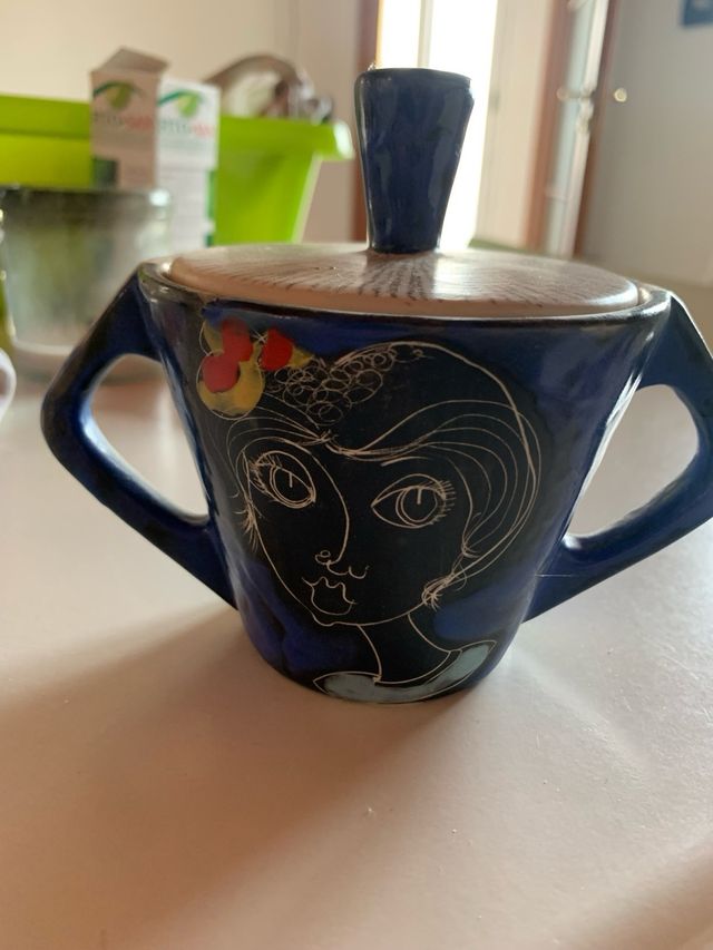tazze vintage in ceramica dipinte a mano