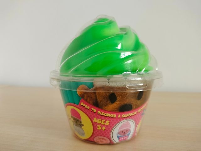 Cupcake bears. Mint baby