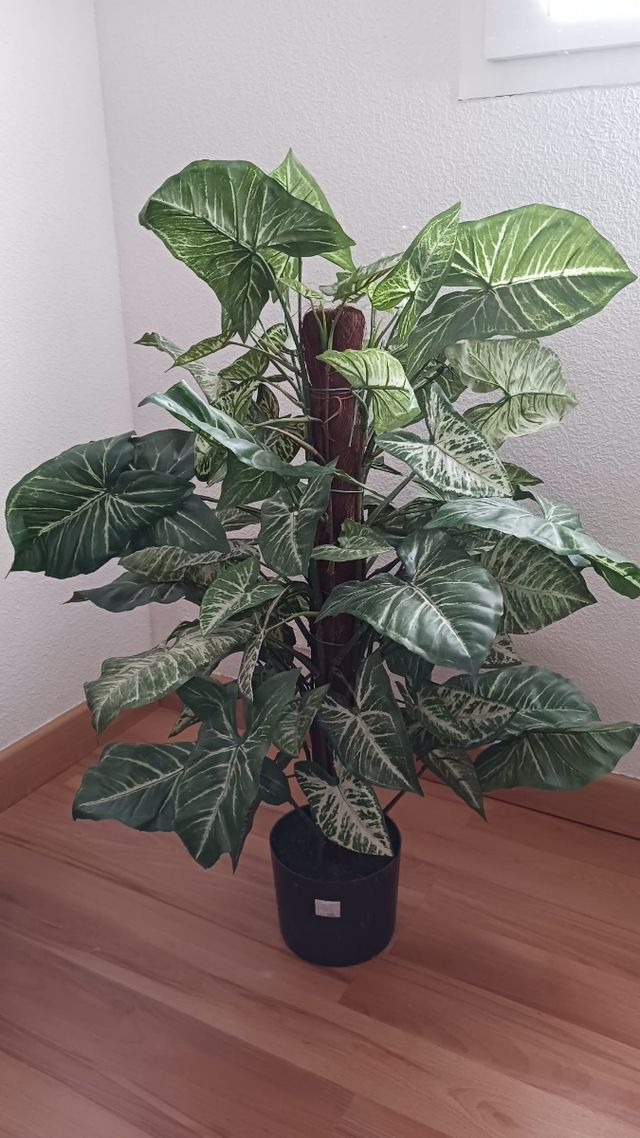 Planta artificial decorativa