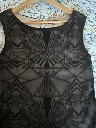 Vestido surkana negro sin mangas 