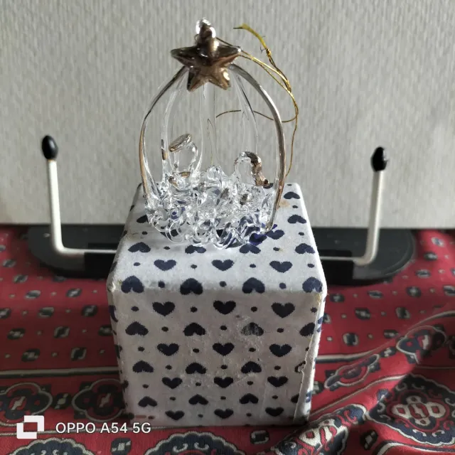 Presepe coppia di piccoli presepi da collezione.