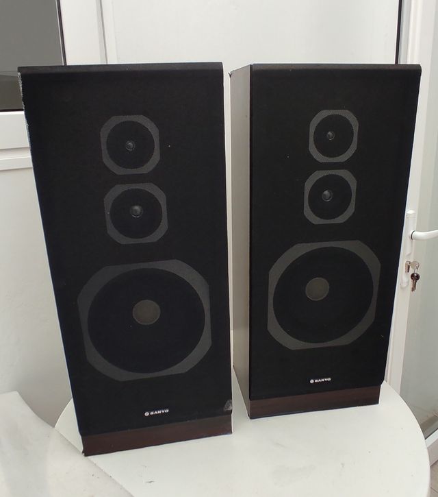 Altavoces Sanyo