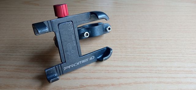Soporte PROMEND para móvil en bici 