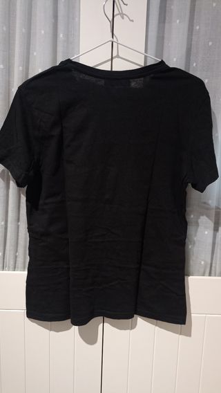 Camiseta negra chica 