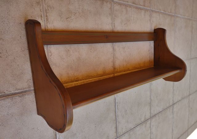 Estantería de madera