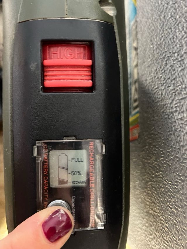 Atornillador de batería averiado