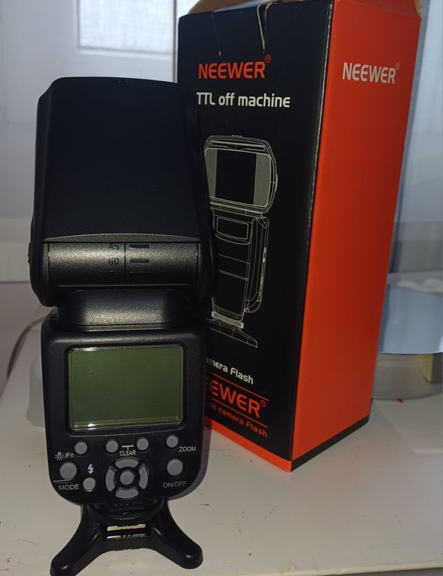 Flash neewer ttl of machine