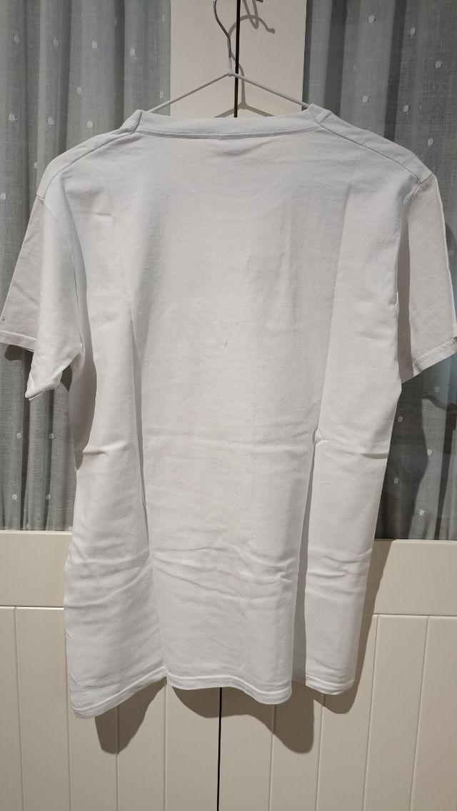 Camiseta blanca chica ' street runaway'