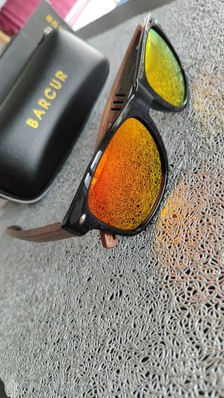 Preciosas gafas de sol rojas naranjas 