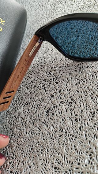 Preciosas gafas de sol rojas naranjas 