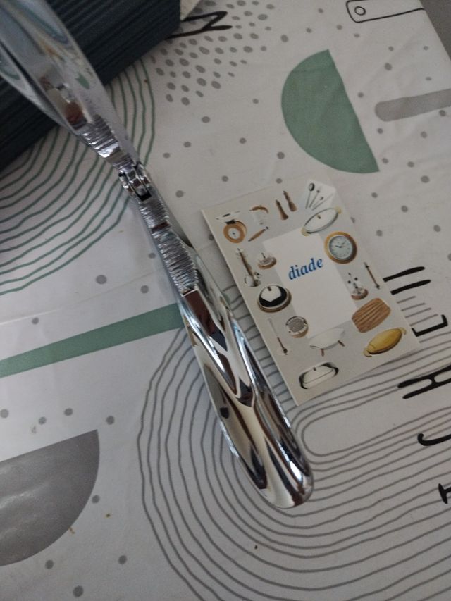 Schiacciandoci posate 