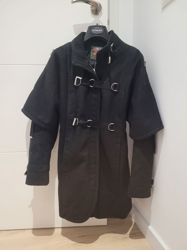 Abrigo highly preppy