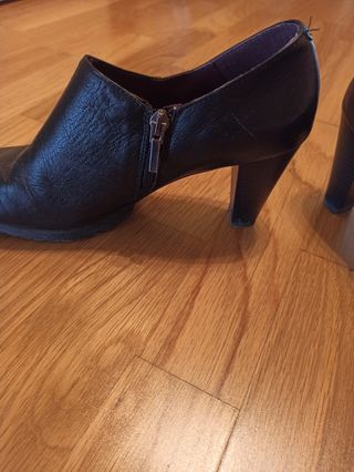 Botines negros t-39 (como 38) 