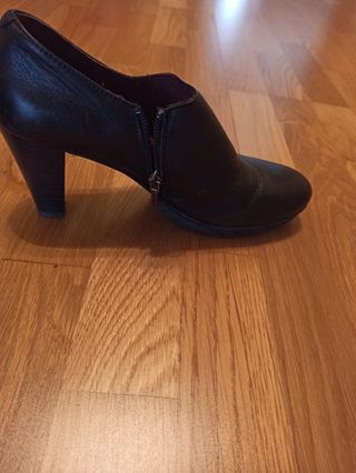 Botines negros t-39 (como 38) 