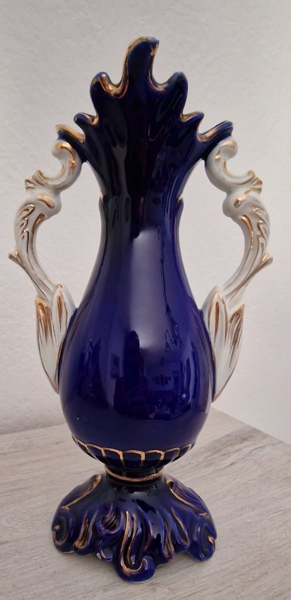 Jarrón francés de porcelana