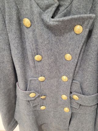 Abrigo highly preppy