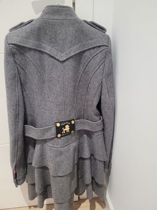 Abrigo highly preppy