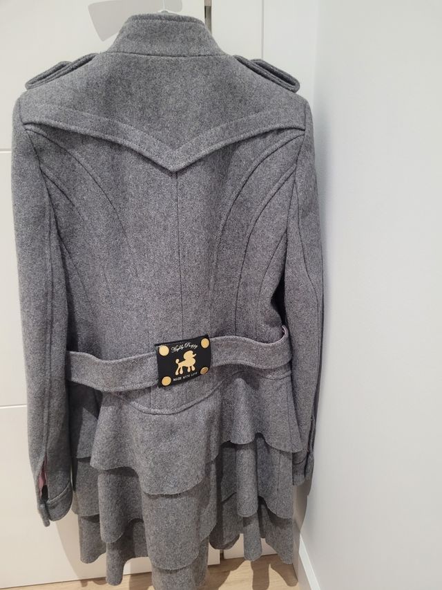 Abrigo highly preppy