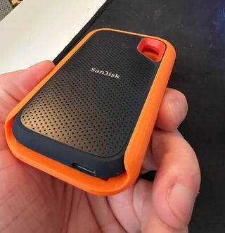Funda SanDisk SSD (SDSSDE61)