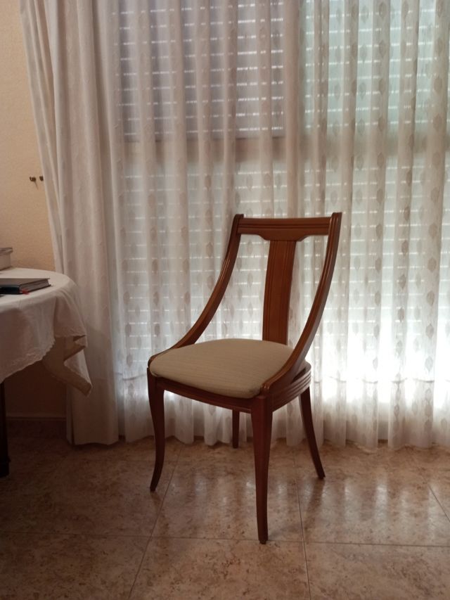 Silla de madera