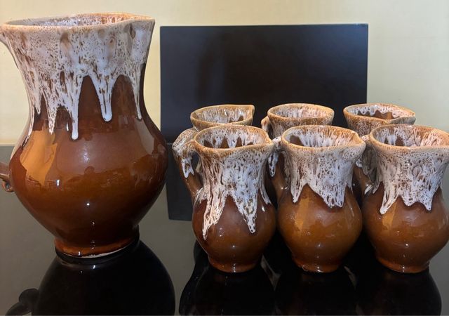 Juego de jarras esmaltadas