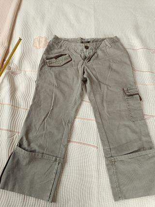 Pantalón cargo