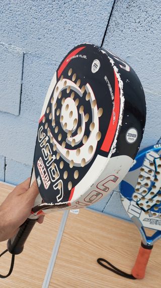  2 Raqueta de pádel 