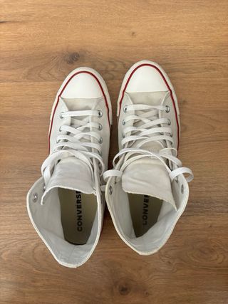 Converse blancas altas  