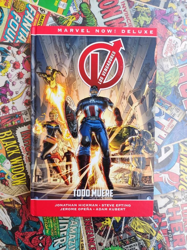 Marvel Now Deluxe The Avengers 01