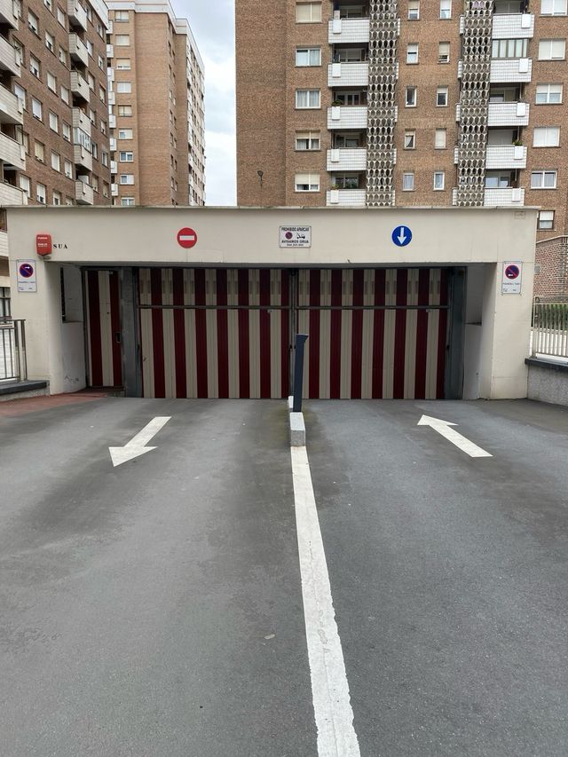 Parcela de garaje en Ibarrekolanda cerca Sarriko