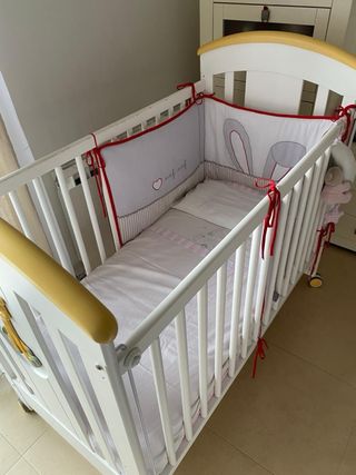 Vestiduras cuna NAF NAF