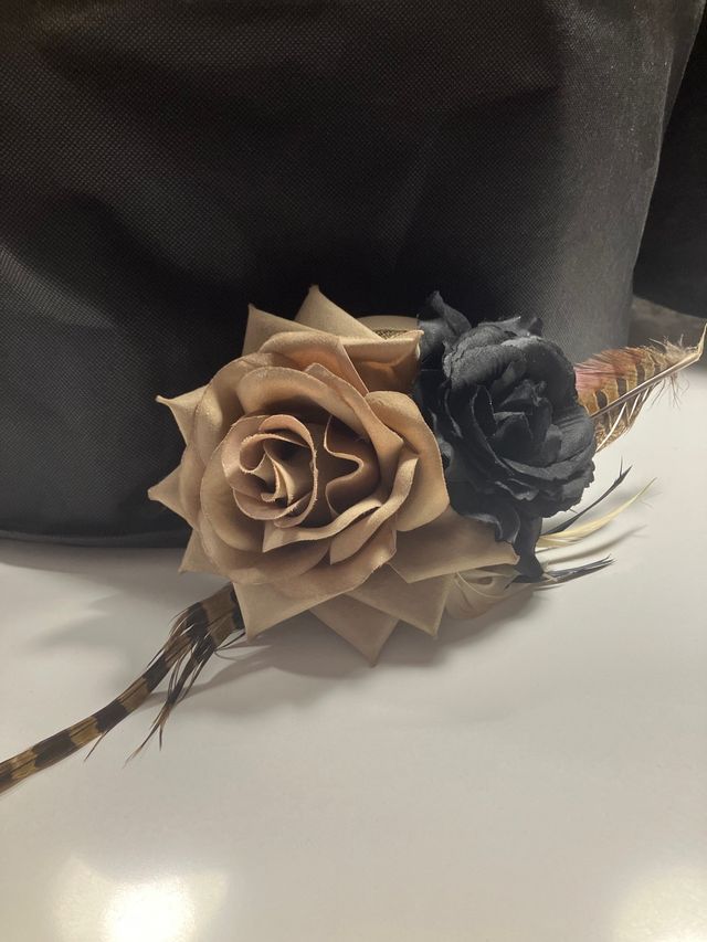 Tocado de boda para chica/señora.