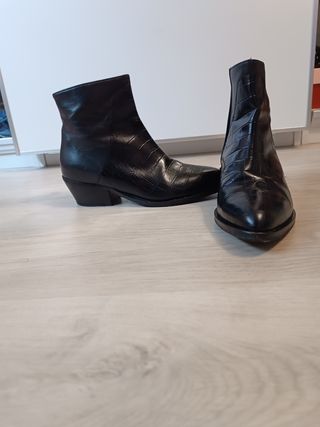Botín piel chica tacón bajo-talla38
