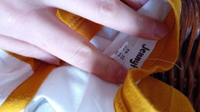 Maglietta maniche 3/4 ocra taschino stampa fiori