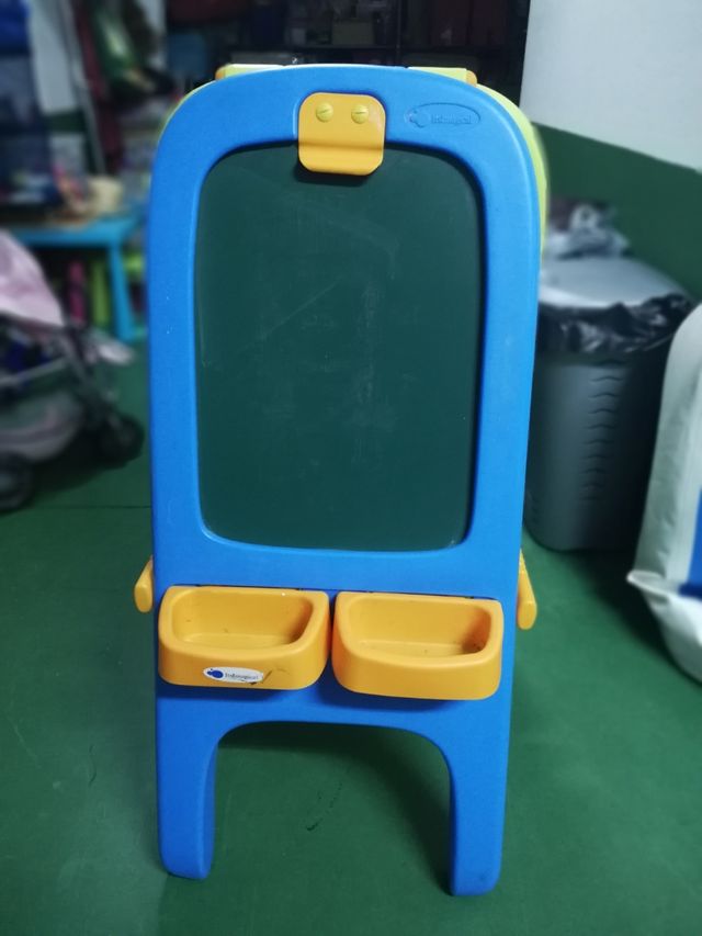 Pizarra para tiza, rotulador y magnética