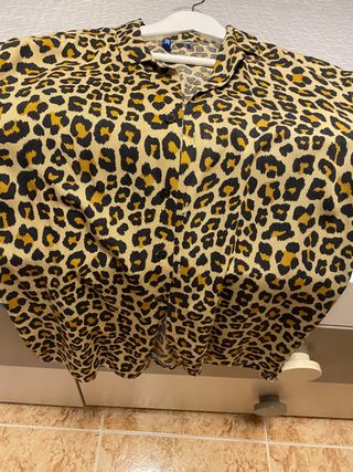 Camisa h&m leopardo a estreno!!!!